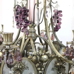 Kronleuchter aus Bronze und Glasfrüchten, 20. Jh