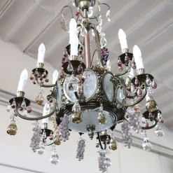 Kronleuchter aus Bronze und Glasfrüchten, 20. Jh