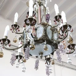 Kronleuchter aus Bronze und Glasfrüchten, 20. Jh