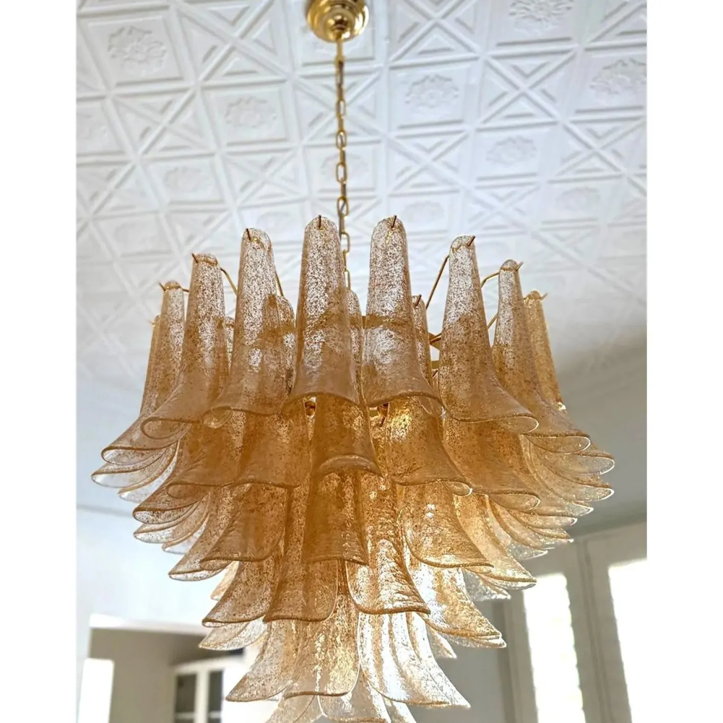 Kronleuchter aus klarem und goldenem Petali-Selle Muranoglas von Simoeng