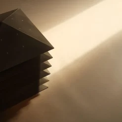 Kōtō Stehlampe aus Aluminium von Bureau of Entropy