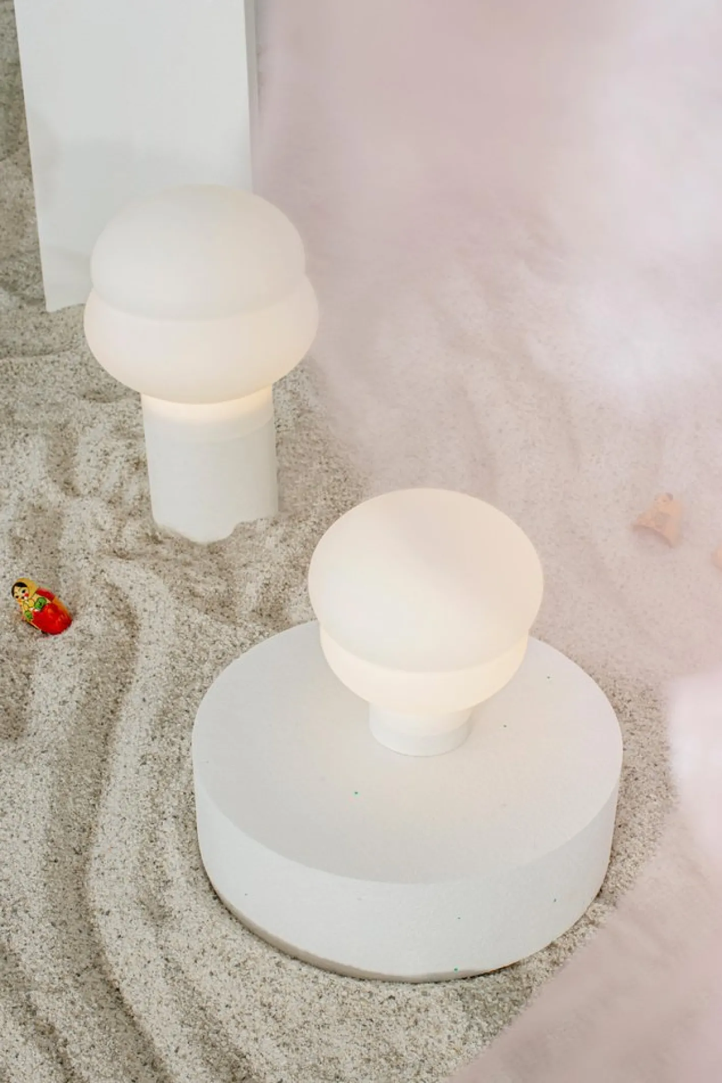 Kumo Weiße Acetato Stehlampe in Weiß von Pulpo