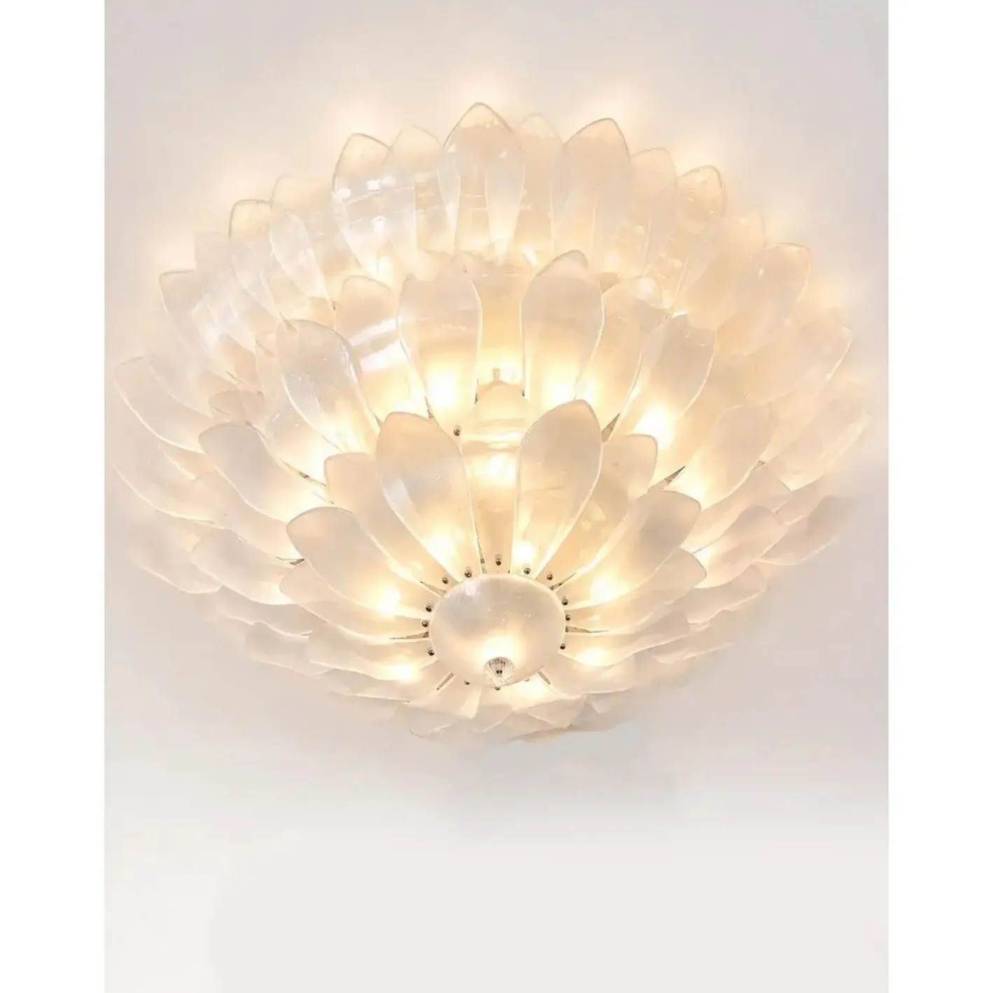 Kunstvolle Deckenlampe aus Geschliffenem Glas von Simoeng für Simoeng