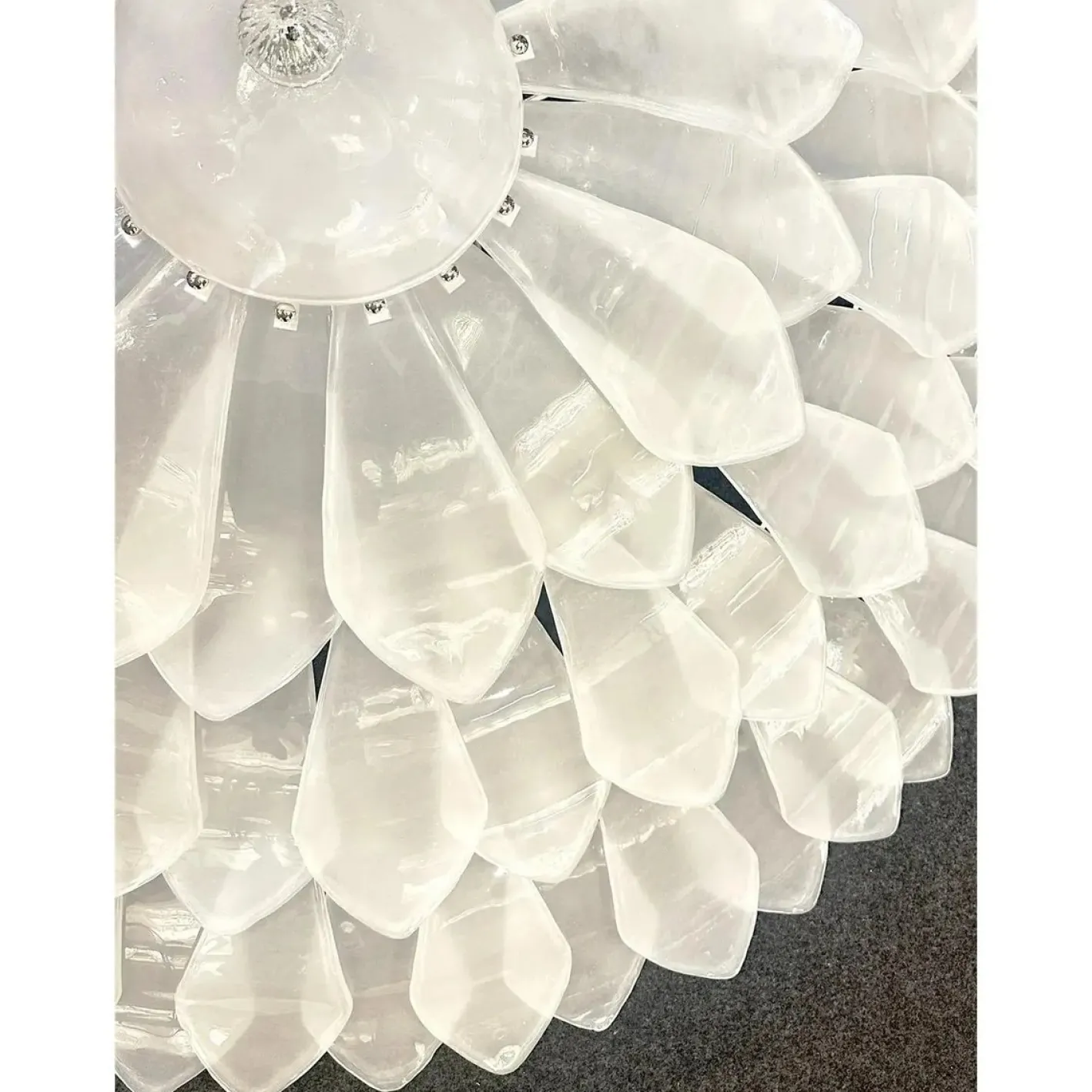 Kunstvolle Deckenlampe aus Geschliffenem Glas von Simoeng für Simoeng