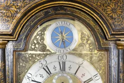 Lackierte Chinoiserie Uhr, 18. Jh.