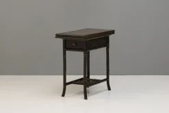 Lackierter Beistelltisch, 1890er
