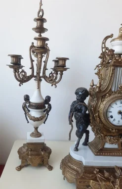 Lancini Uhr mit Kerzenständern im Louis XVI Stil, 1940er, 3er Set