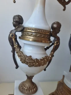 Lancini Uhr mit Kerzenständern im Louis XVI Stil, 1940er, 3er Set