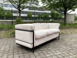 LC2 3-Sofa aus Leder von Le Corbusier für Cassina, 1980er