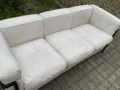 LC2 3-Sofa aus Leder von Le Corbusier für Cassina, 1980er
