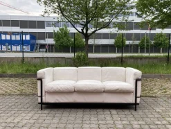 LC2 3-Sofa aus Leder von Le Corbusier für Cassina, 1980er