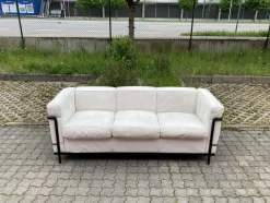 LC2 3-Sofa aus Leder von Le Corbusier für Cassina, 1980er