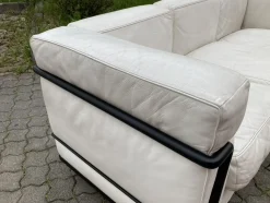 LC2 3-Sofa aus Leder von Le Corbusier für Cassina, 1980er