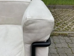 LC2 3-Sofa aus Leder von Le Corbusier für Cassina, 1980er