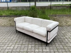 LC2 3-Sofa aus Leder von Le Corbusier für Cassina, 1980er
