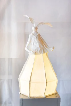 Lichtskulptur aus Papier mit Tiermotiven von Papier À Êtres