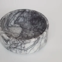 Lila Zylinder Schale aus Marmor von Kiwano Concept