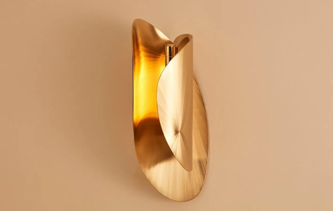 Längliche mittelgroße Dune Wandlampe von Jennifer Midoz