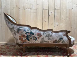 Louis Philippe Chaiselongue aus geschnitztem Nussholz
