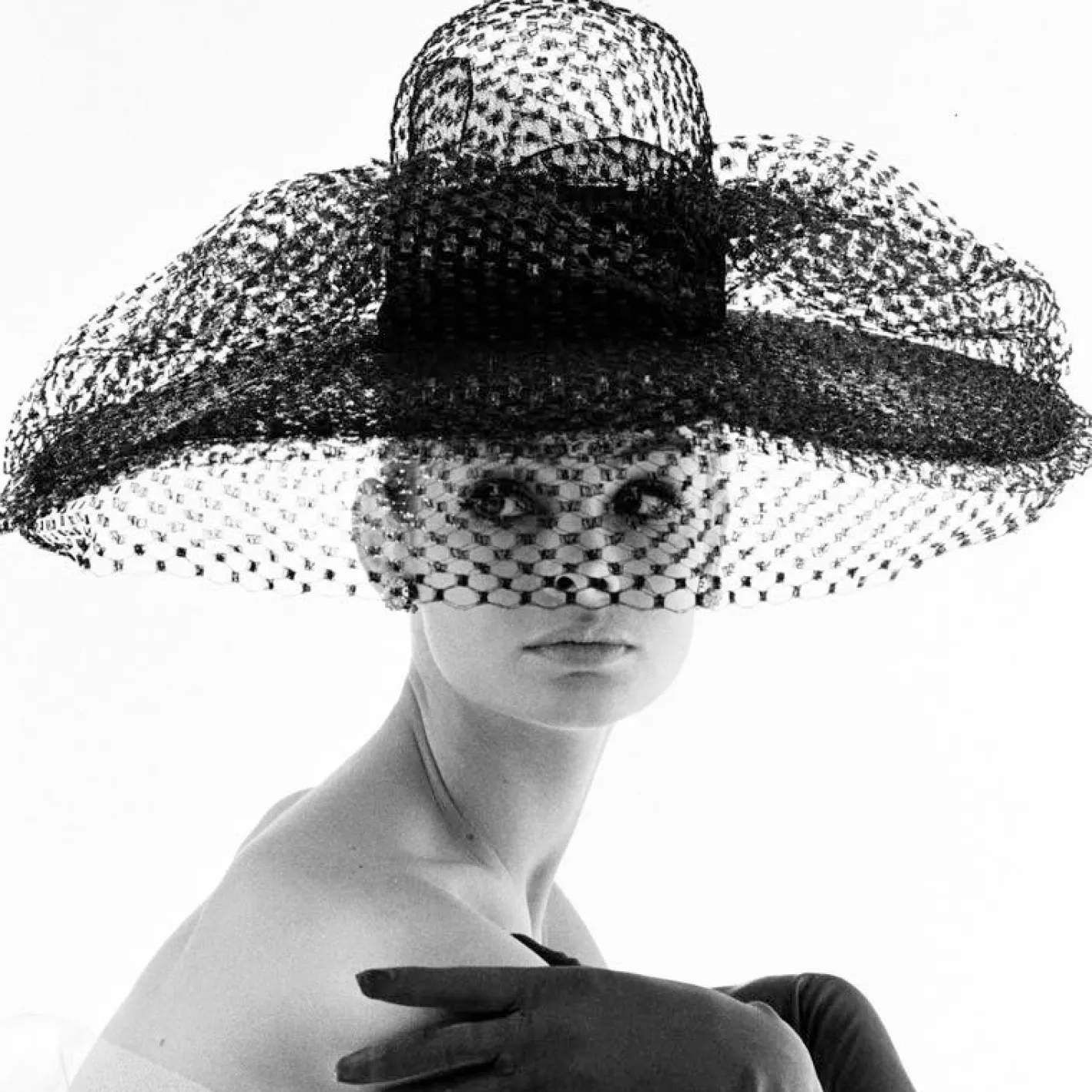 Madame Paulette Hat Druck von John French