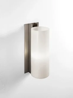 Metallische Wandlampe von Miguel Milá