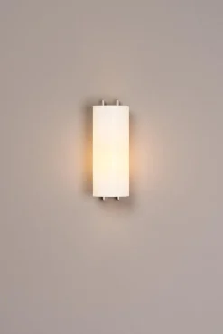 Metallische Wandlampe von Miguel Milá