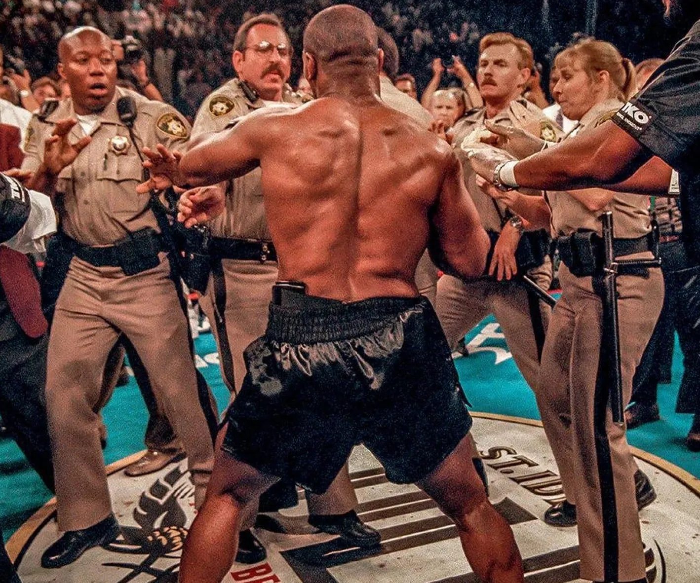 Michael Brennan, Mike Tyson nach dem Holyfield vs. Tyson Match, 1997, Fotodruck