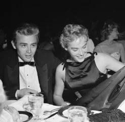 Michael Ochs, James Dean und Ursula Andress, 1955