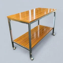 Mid-Century Barwagen aus Nussholz & Chrom