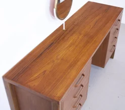 Mid-Century Frisiertisch aus Teak von Gordon Russell, 1960er