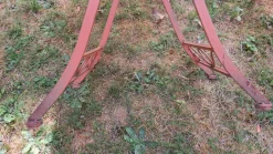 Mid-Century Gartentisch & Stühle aus lackiertem Eisen im Used-Look, 3 . Set