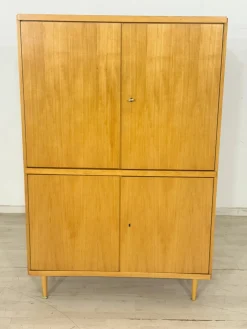 Mid-Century Kleiderschrank aus Kiefernholz, 1960er