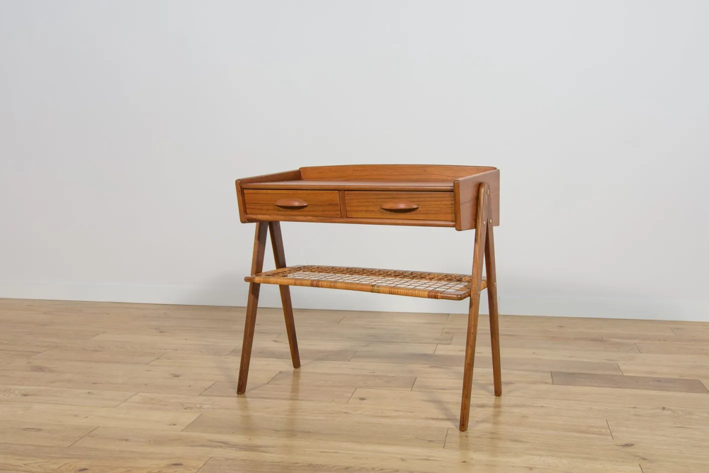 Mid-Century Konsolentisch aus Teak & Rattan von Søren Rasmussen, Dänemark, 1960er