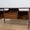 Mid-Century Modell 75 Freistehender Schreibtisch aus Teak von Omann Jun, Dänemark, 1960er