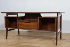 Mid-Century Modell 75 Freistehender Schreibtisch aus Teak von Omann Jun, Dänemark, 1960er