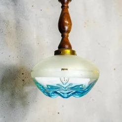 Mid-Century Modern Agua Blue Art Glas Hängelampe aus Teak, 1960er