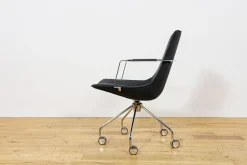 Mid-Century Modern Comet Konferenzstühle von Gunilla Allard für Lammhults, Sweden, 1990er, 8er Set
