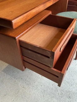 Mid-Century Modern Fresco Frisiertisch & Hocker aus Teak von G-Plan, 2er Set