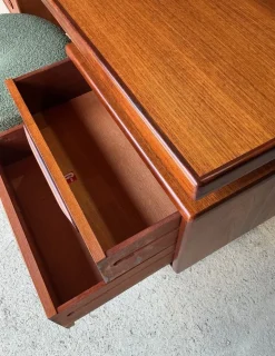 Mid-Century Modern Fresco Frisiertisch & Hocker aus Teak von G-Plan, 2er Set