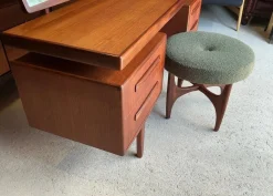 Mid-Century Modern Fresco Frisiertisch & Hocker aus Teak von G-Plan, 2er Set