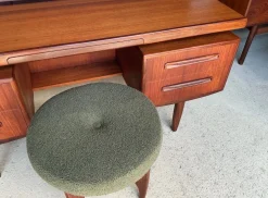 Mid-Century Modern Fresco Frisiertisch & Hocker aus Teak von G-Plan, 2er Set