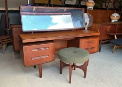 Mid-Century Modern Fresco Frisiertisch & Hocker aus Teak von G-Plan, 2er Set