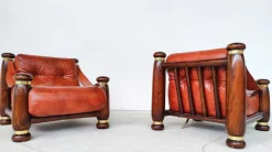 Mid-Century Modern Leder & Holz Sofa, Sessel & Tisch, Italien, 1970er, 4er Set