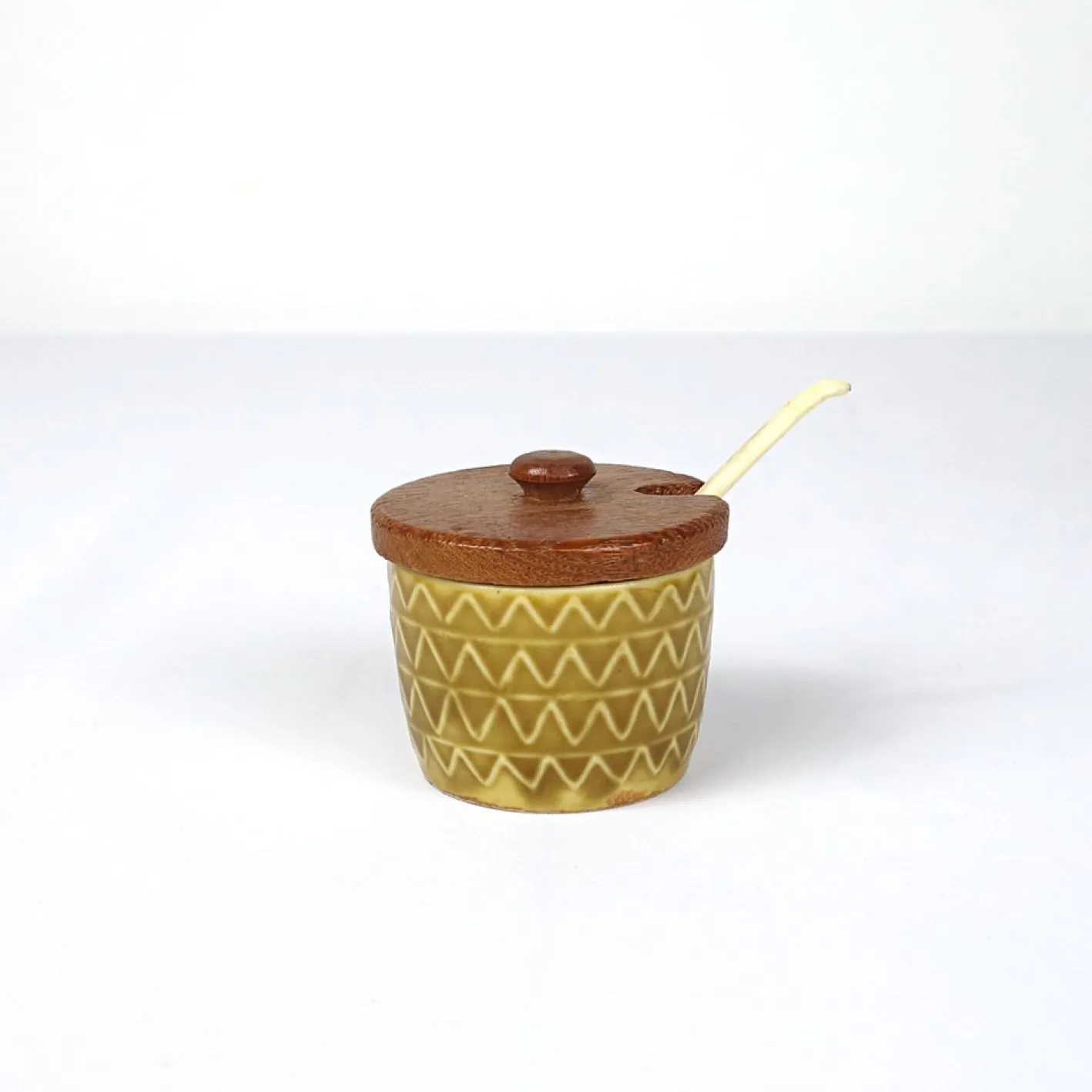 Mid-Century Modern Menage Set aus Keramik & Olivenholz, 6 . Set