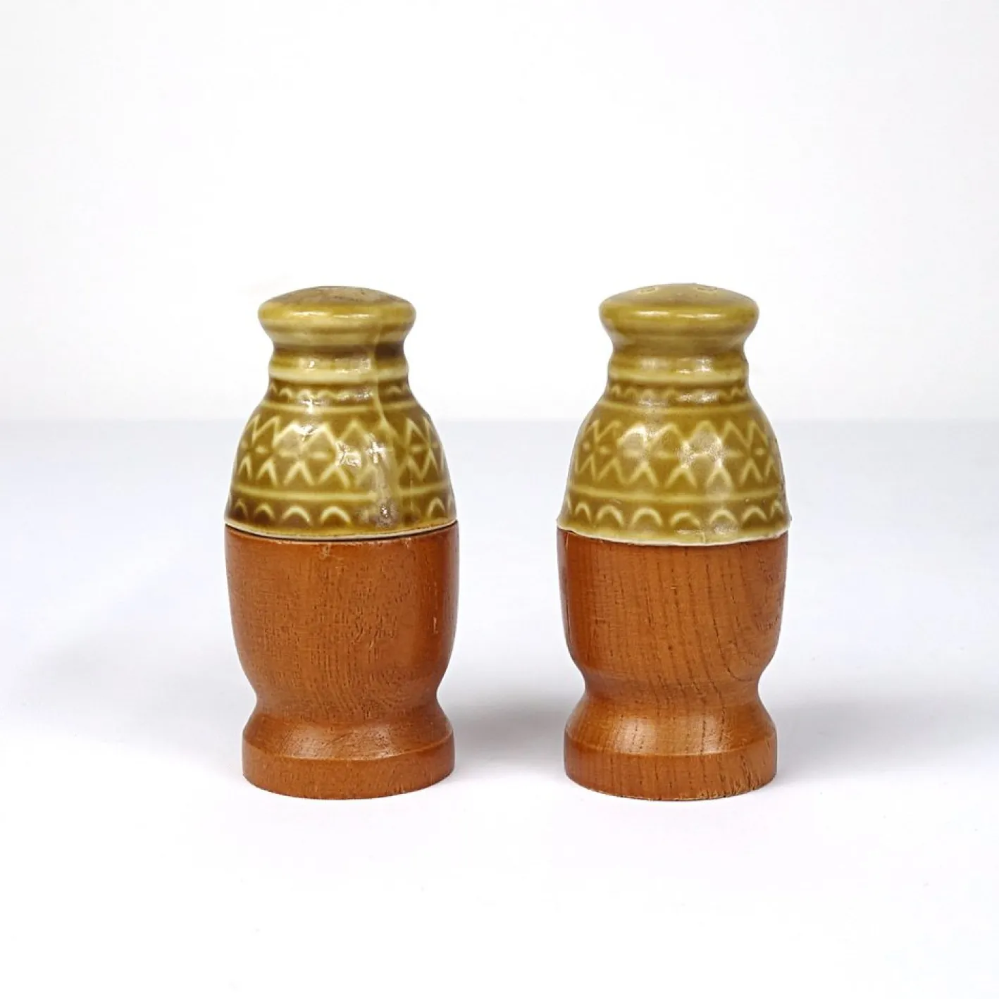 Mid-Century Modern Menage Set aus Keramik & Olivenholz, 6 . Set