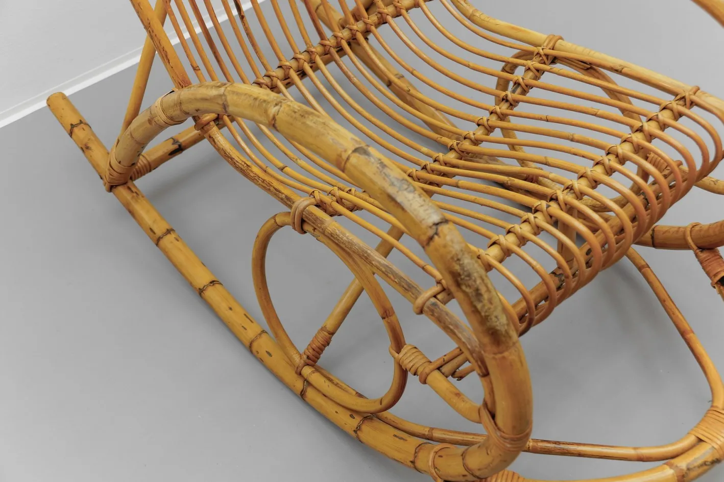 Mid-Century Modern Rattan & Bambus Schaukelstuhl, 1960er
