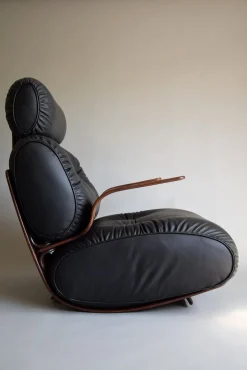 Mid-Century Modern Schaukelstuhl aus Schichtholz & Leder