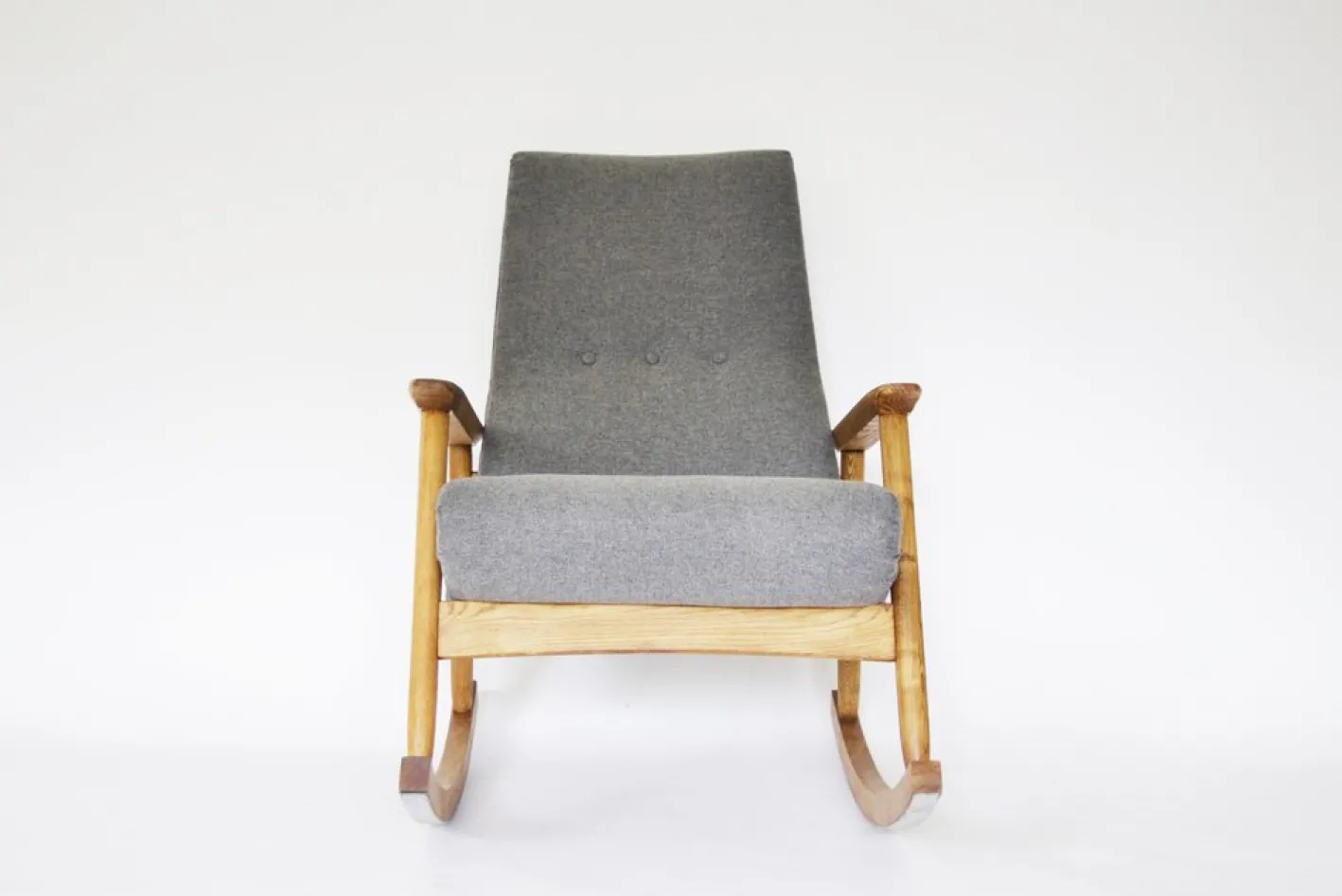 Mid-Century Modern Schaukelstuhl von Valerija Ema Cukermanienė, 1960er