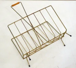 Mid-Century Modern Zeitschriftenständer aus Vergoldetem Metall & Holzgriff, 1950er