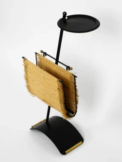 Mid-Century Modern Zeitungsständer mit schwerem Metallregal